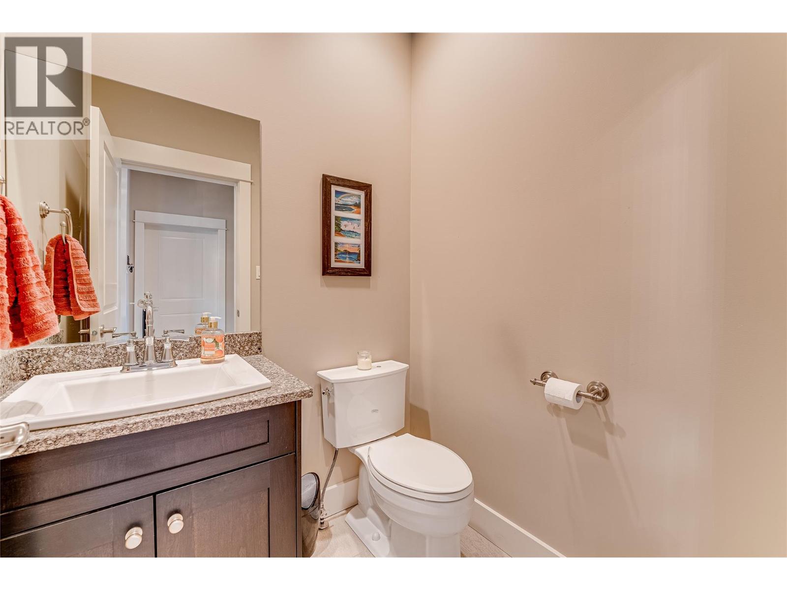 8844 Hampshire Crescent, Vernon