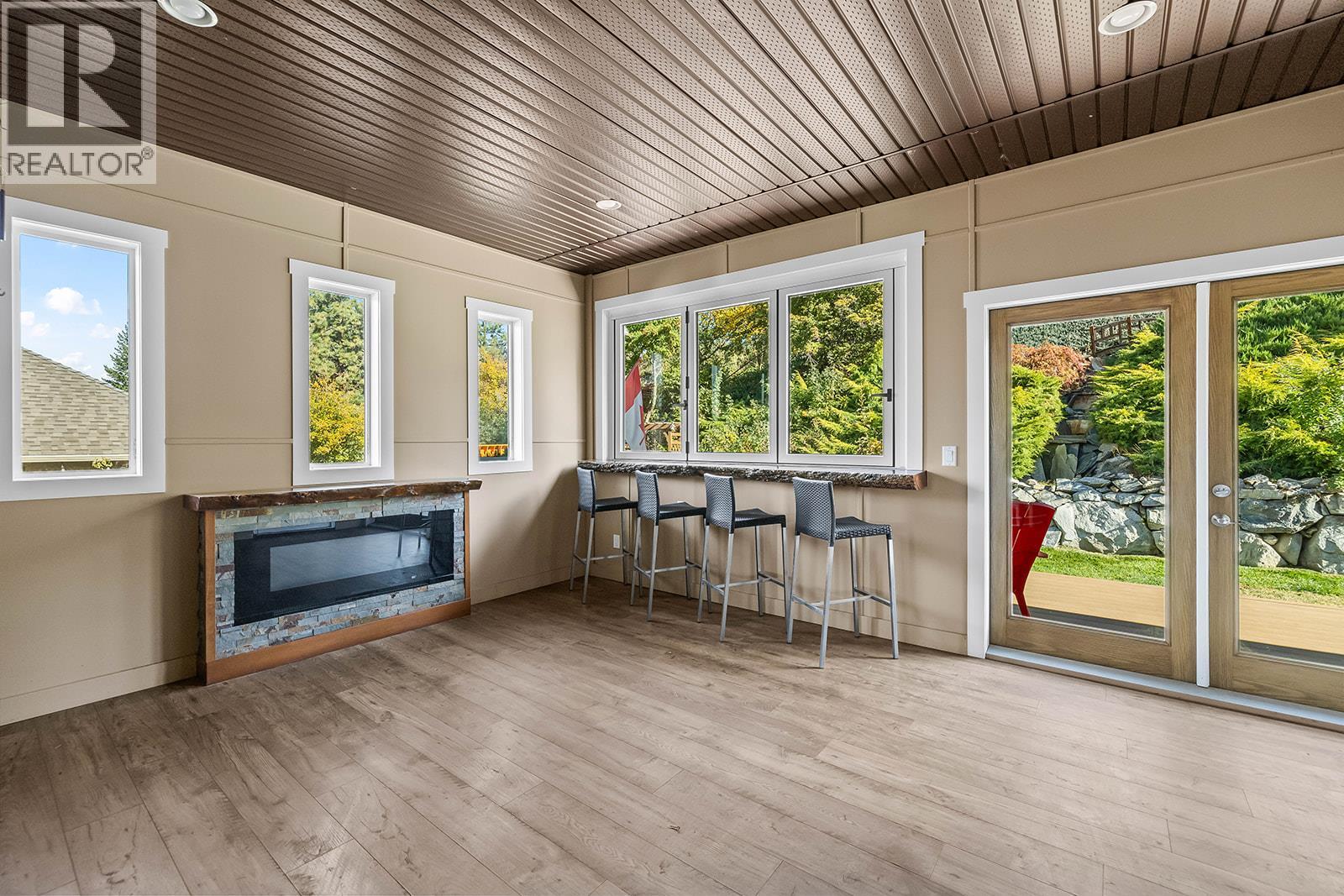  3431 Camelback Drive, Kelowna