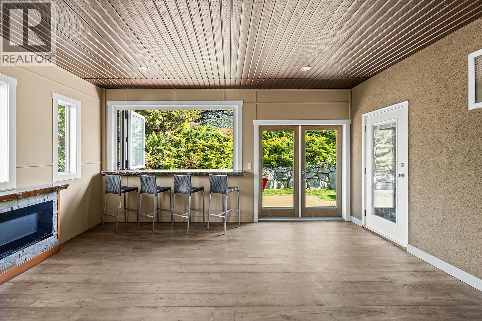 3431 Camelback Drive - 21