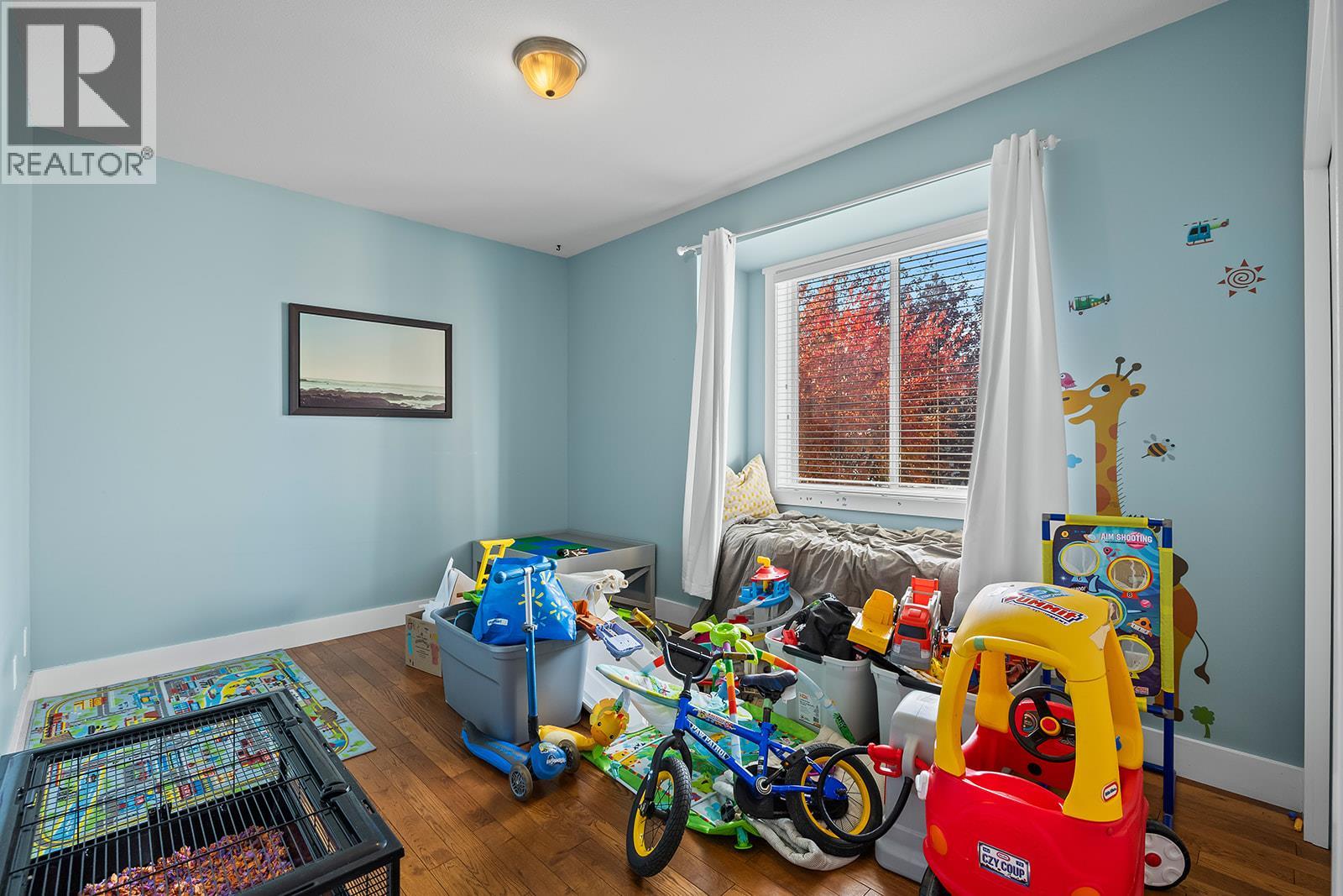  3431 Camelback Drive, Kelowna