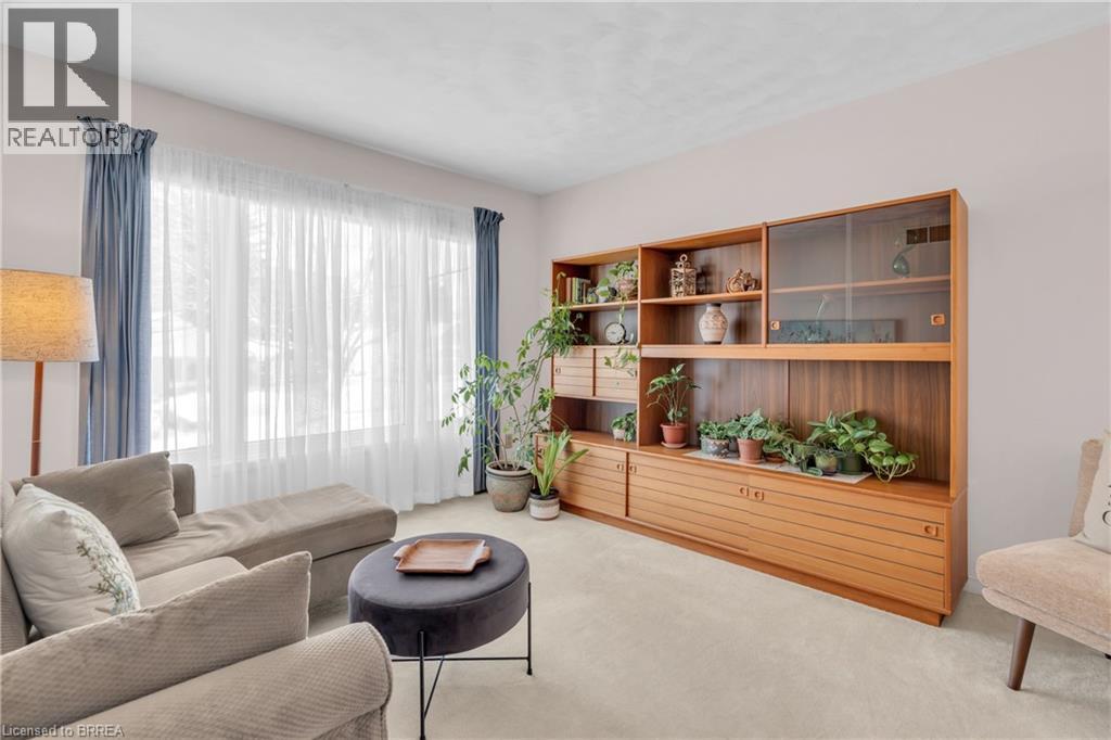 50 SOUTH Drive - Photo 5 of 37, Kitchener, Ontario