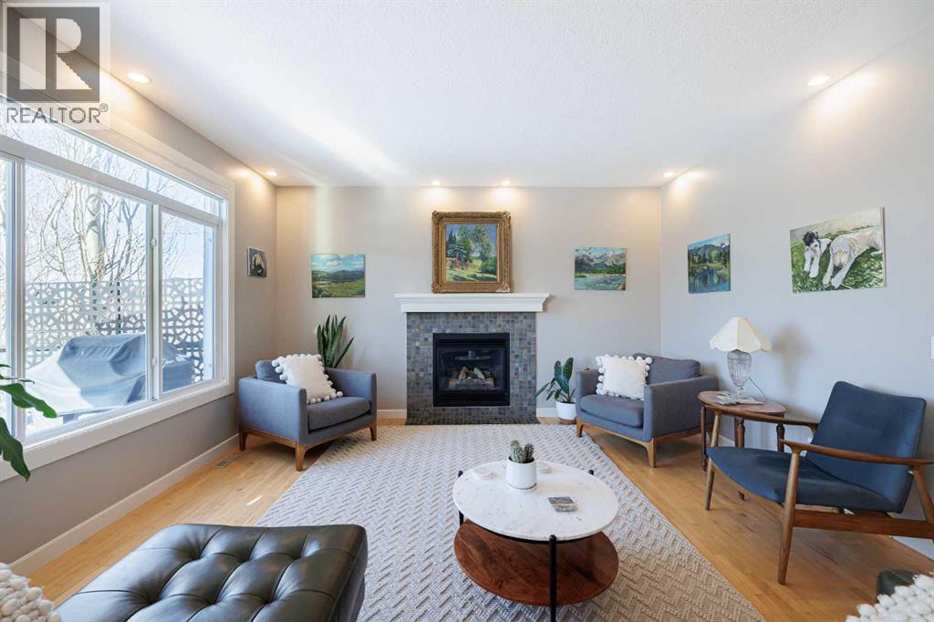 Single Family House for Sale in  Tuscany Estates Crescent NW Tuscany Calgary 