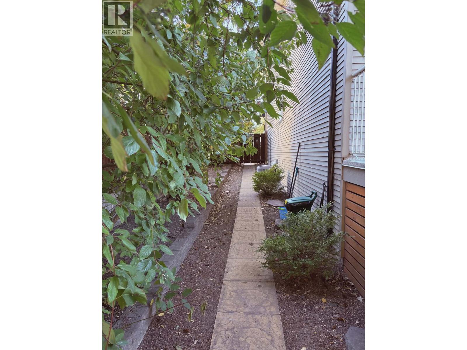 1605 43 Avenue Unit# 1, Vernon