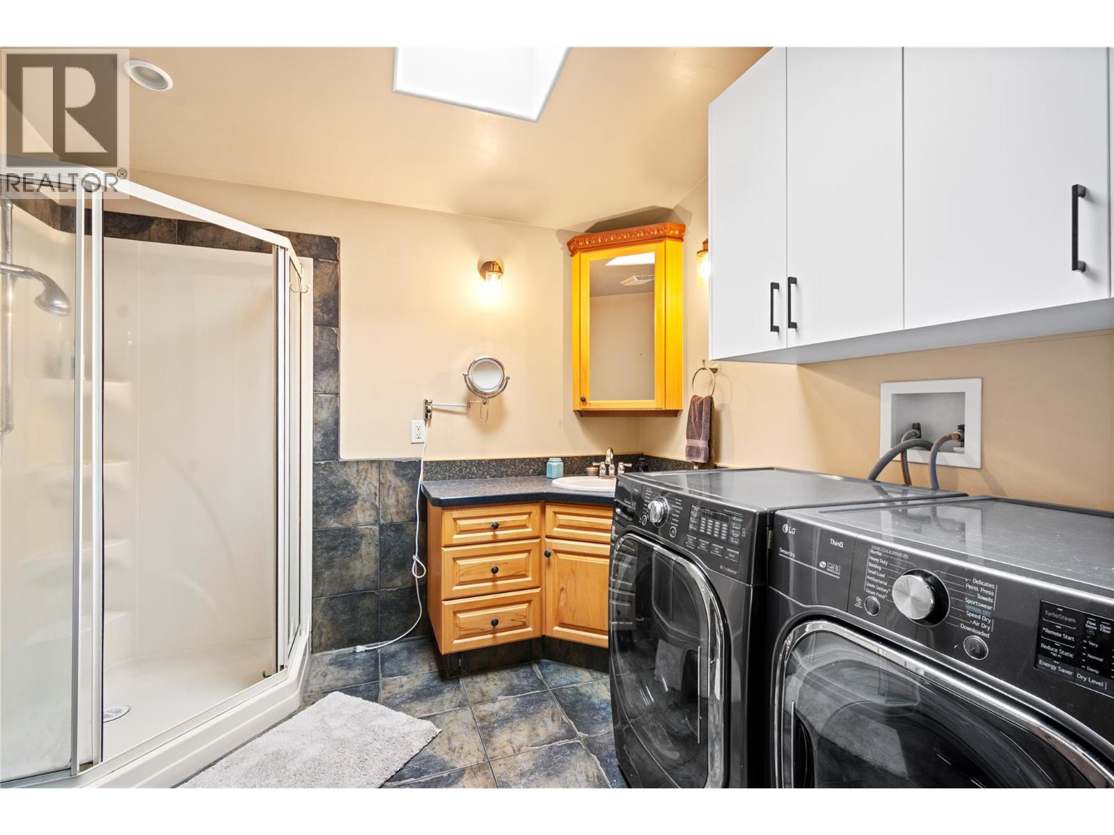  335 MIDDLE BENCH Road, Penticton