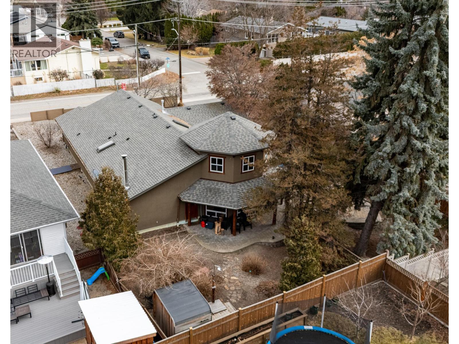  335 MIDDLE BENCH Road, Penticton