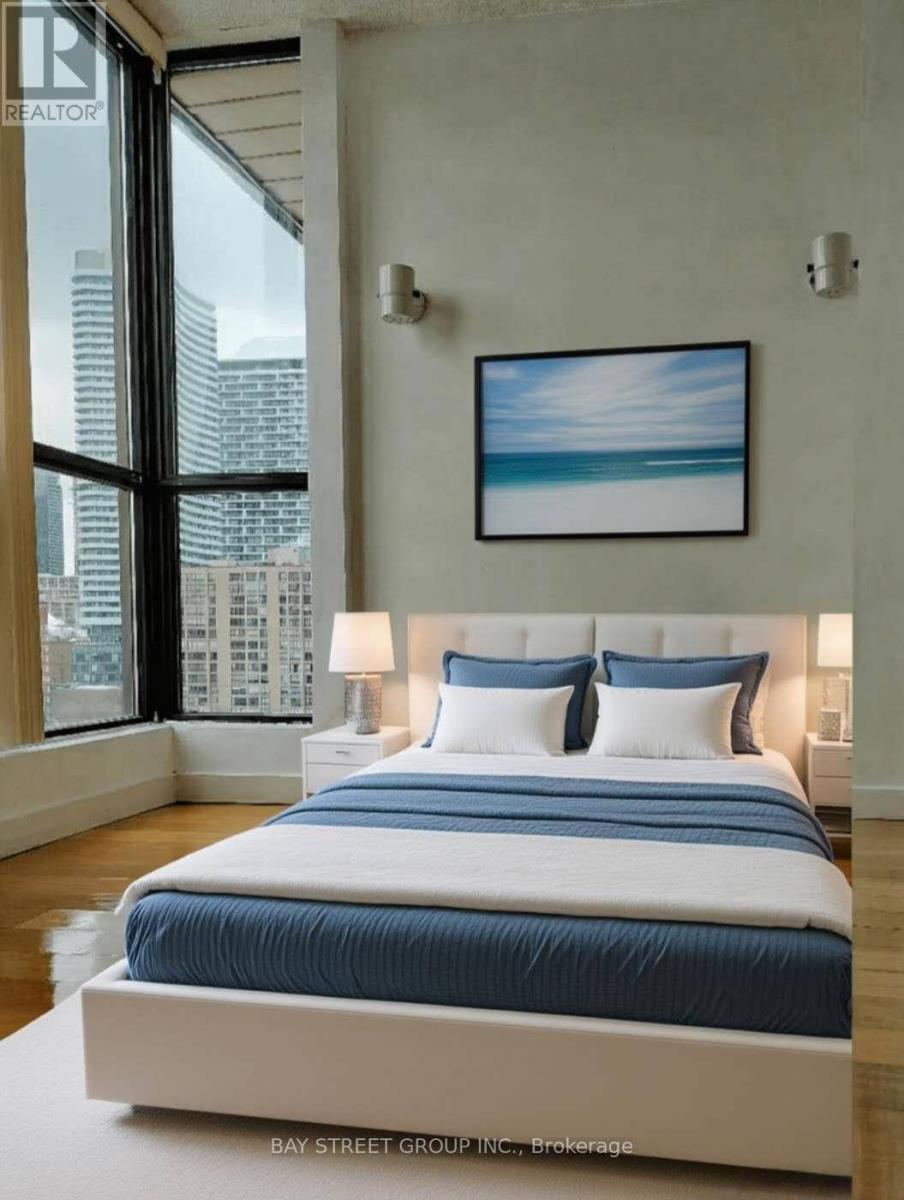 PH 01 - 117 GERRARD STREET E - Photo 3 of 24, Toronto (Church-Yonge Corridor), Ontario