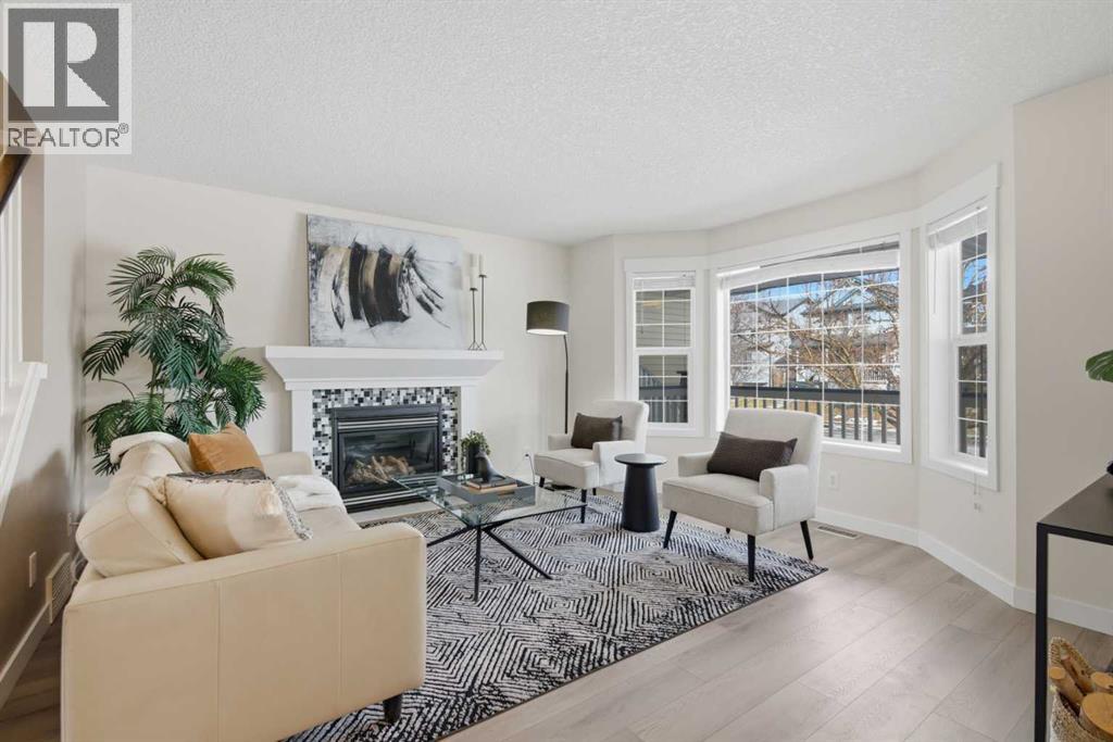 Single Family House for Sale in  Covehaven Court NE Coventry Hills Calgary 