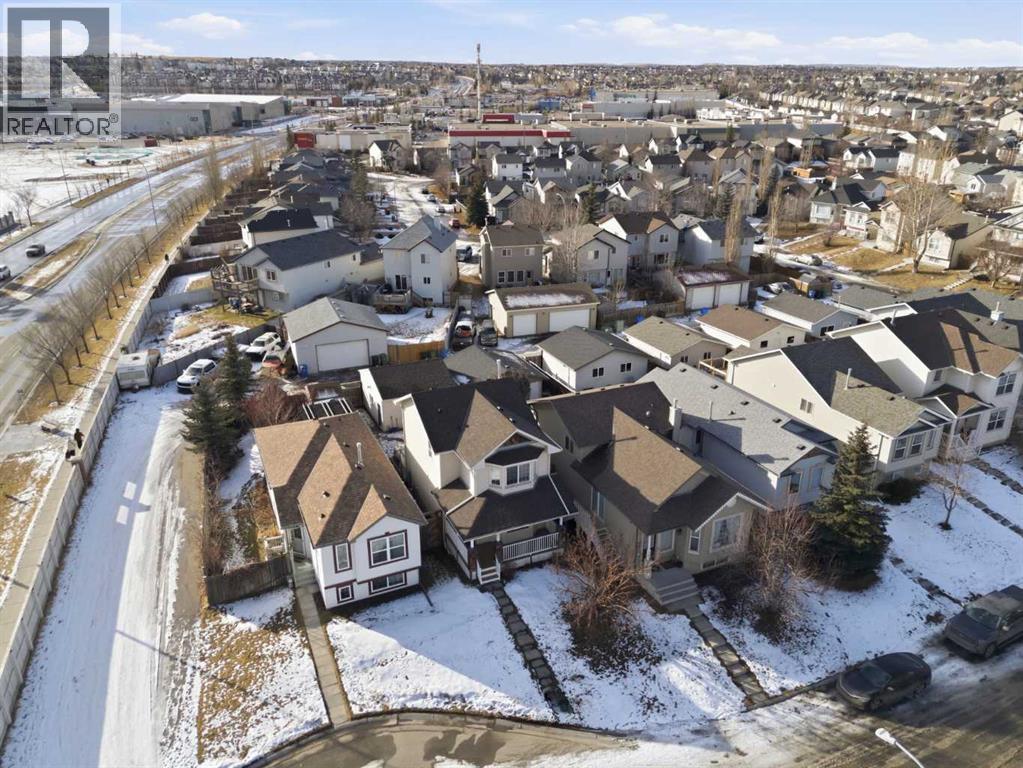 Single Family House for Sale in  Covehaven Court NE Coventry Hills Calgary 