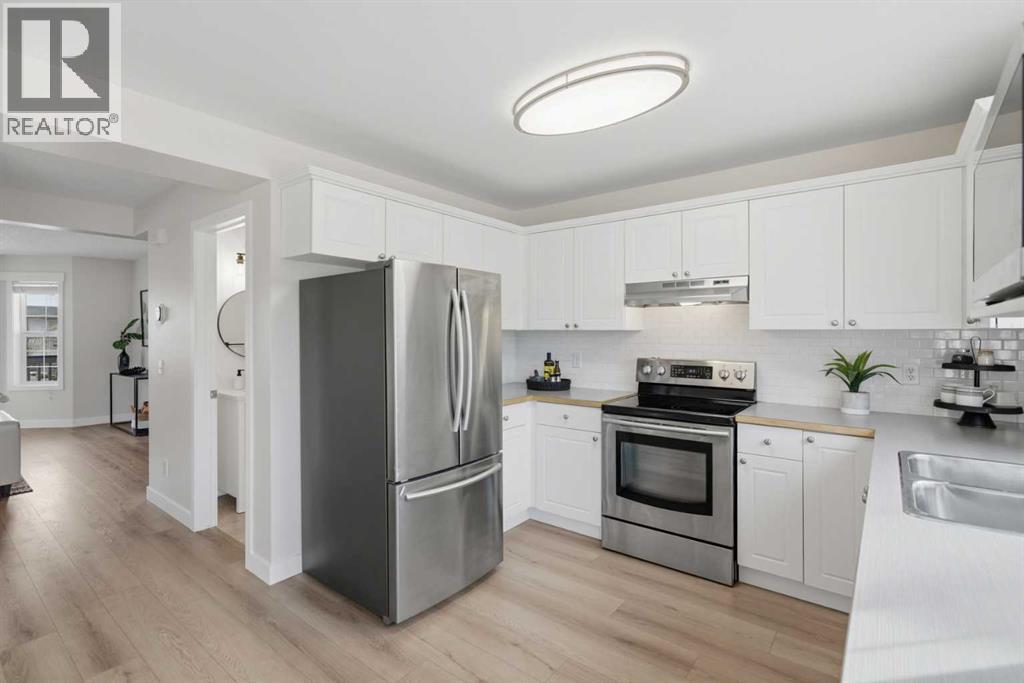 Single Family House for Sale in  Covehaven Court NE Coventry Hills Calgary 