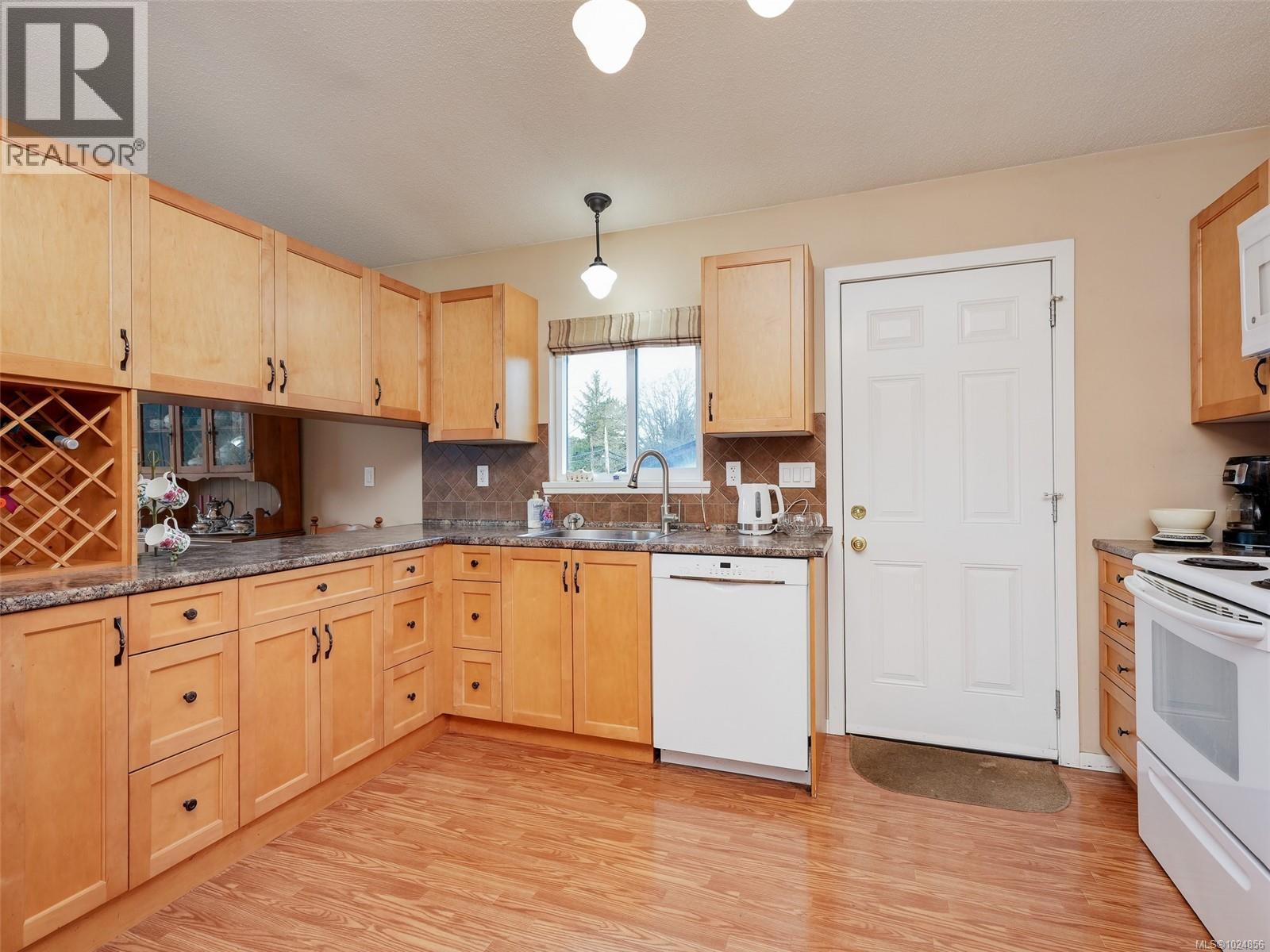  4069 Cedar Hill Cross Road, Saanich