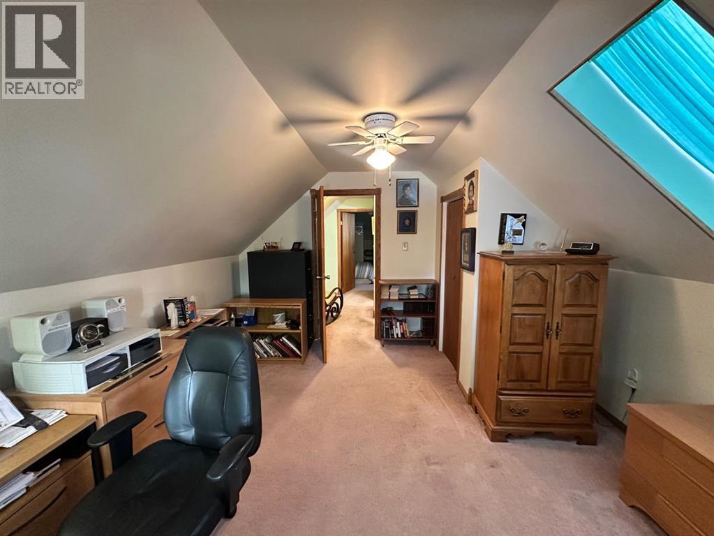 Single Family House for Sale in   Avenue NE Crescent Heights Calgary 