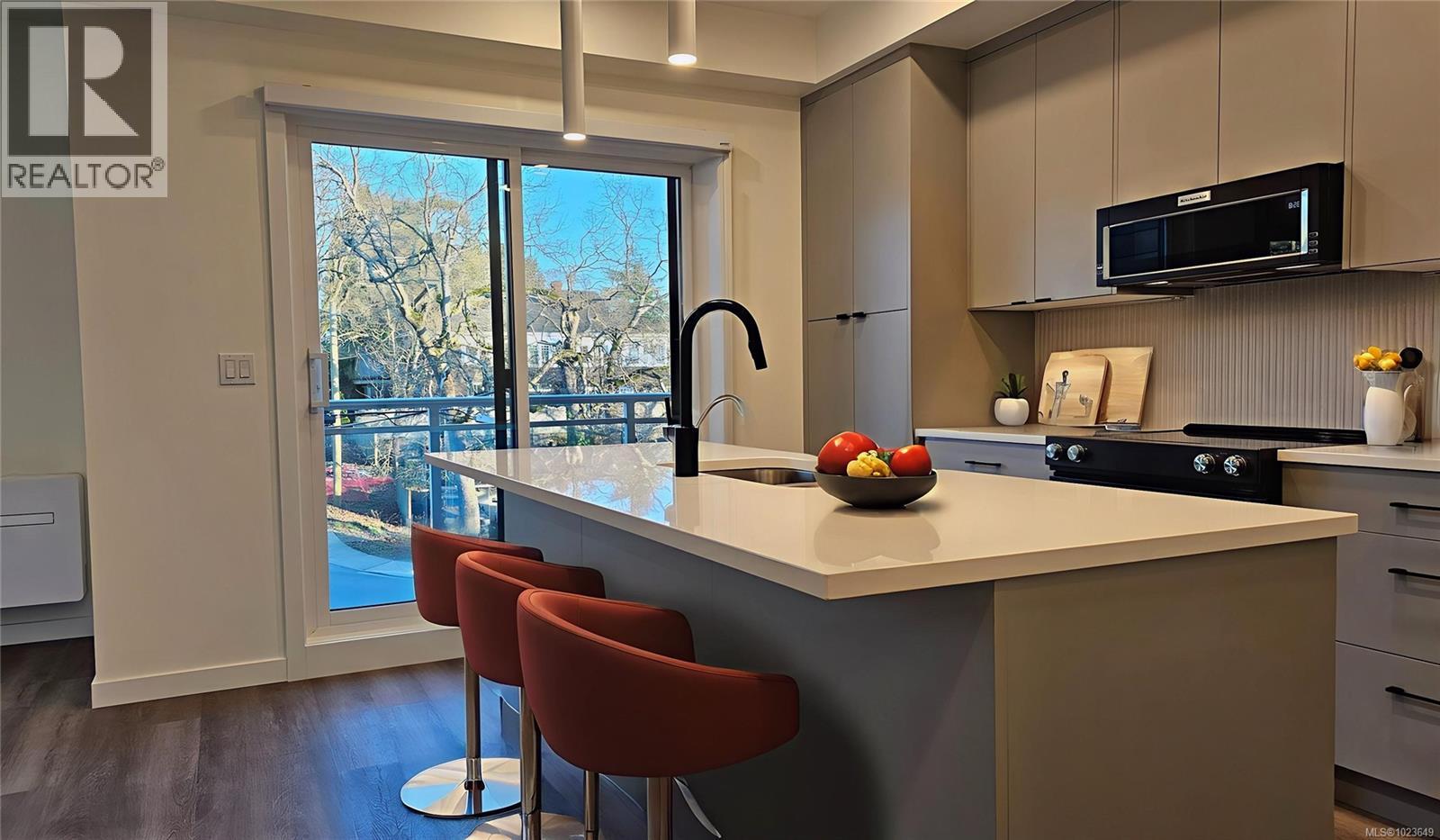 306 610 Lampson Road, Esquimalt