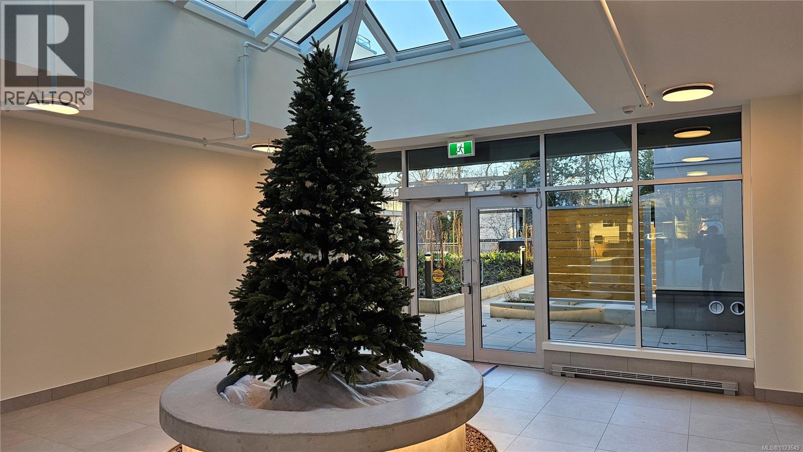 306 610 Lampson Road, Esquimalt