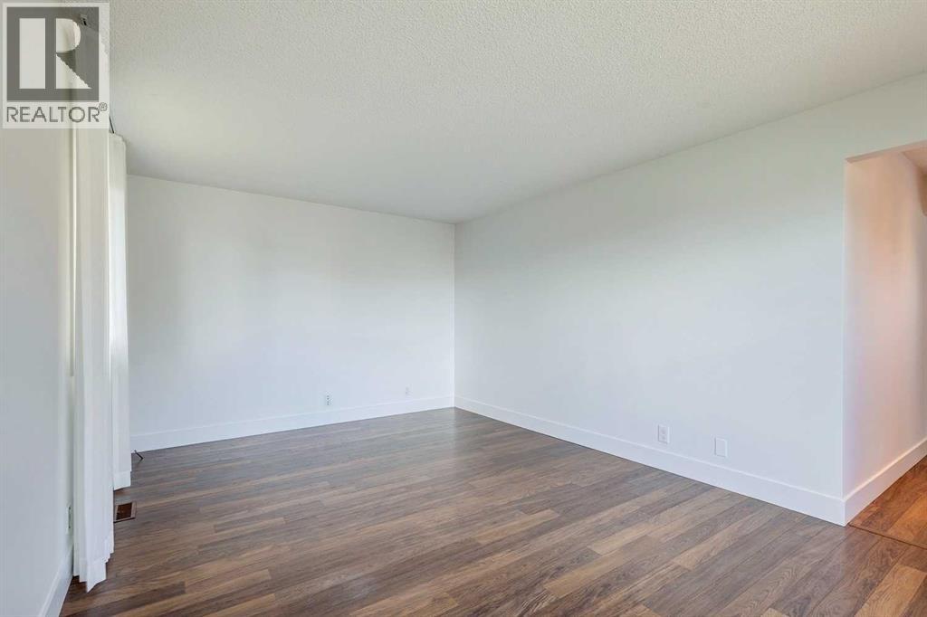 Single Family House Bungalow for Sale in  Erin Grove Court SE Erin Woods Calgary 