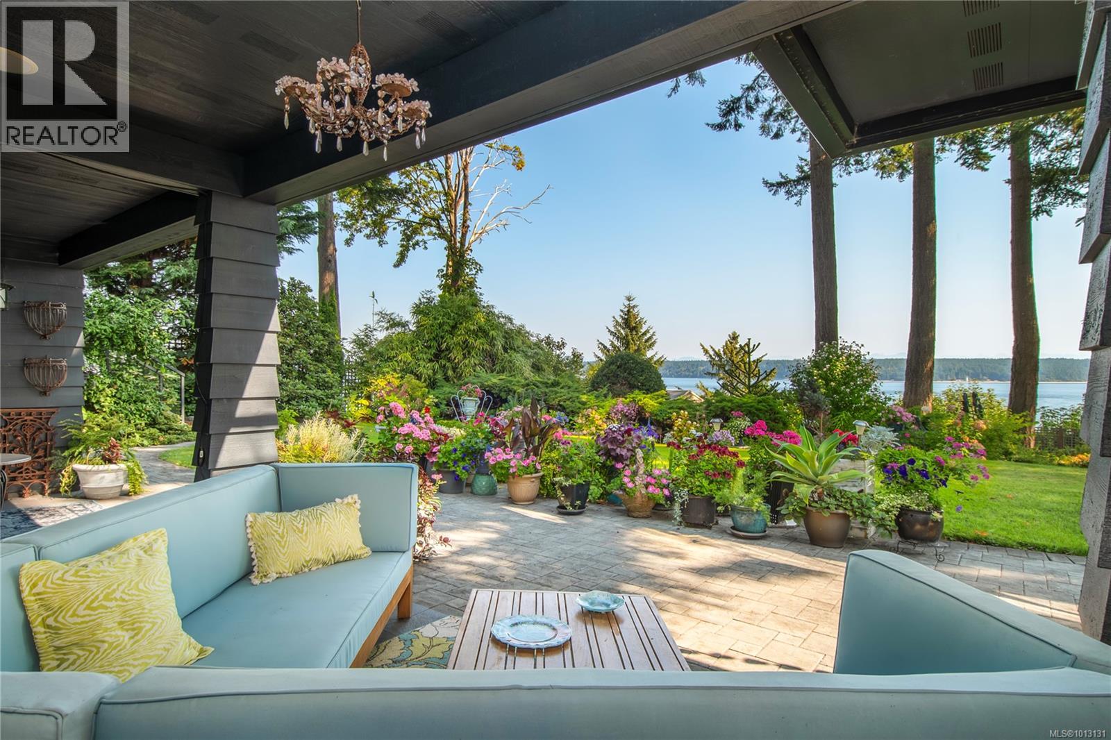 1093 Ash St, Campbell River