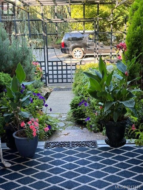 1093 Ash St, Campbell River