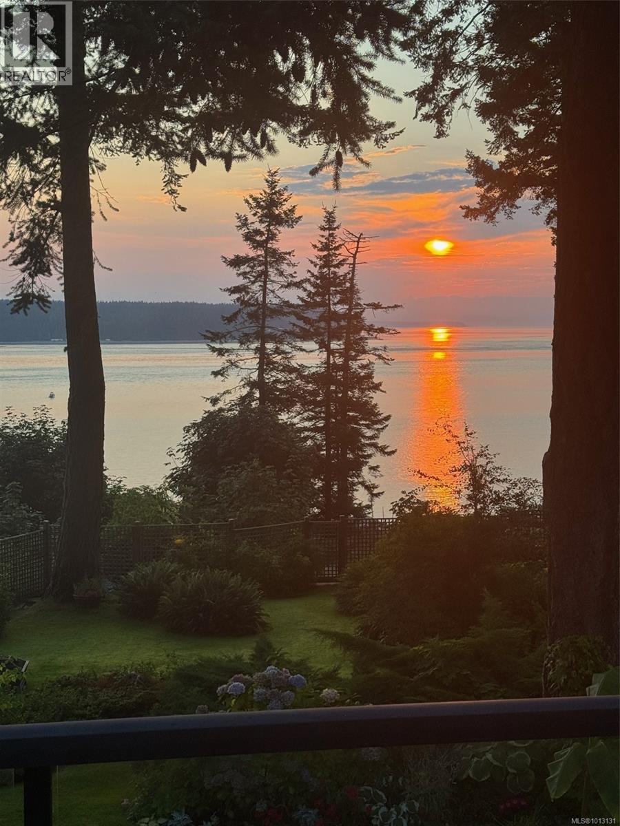 1093 Ash St, Campbell River