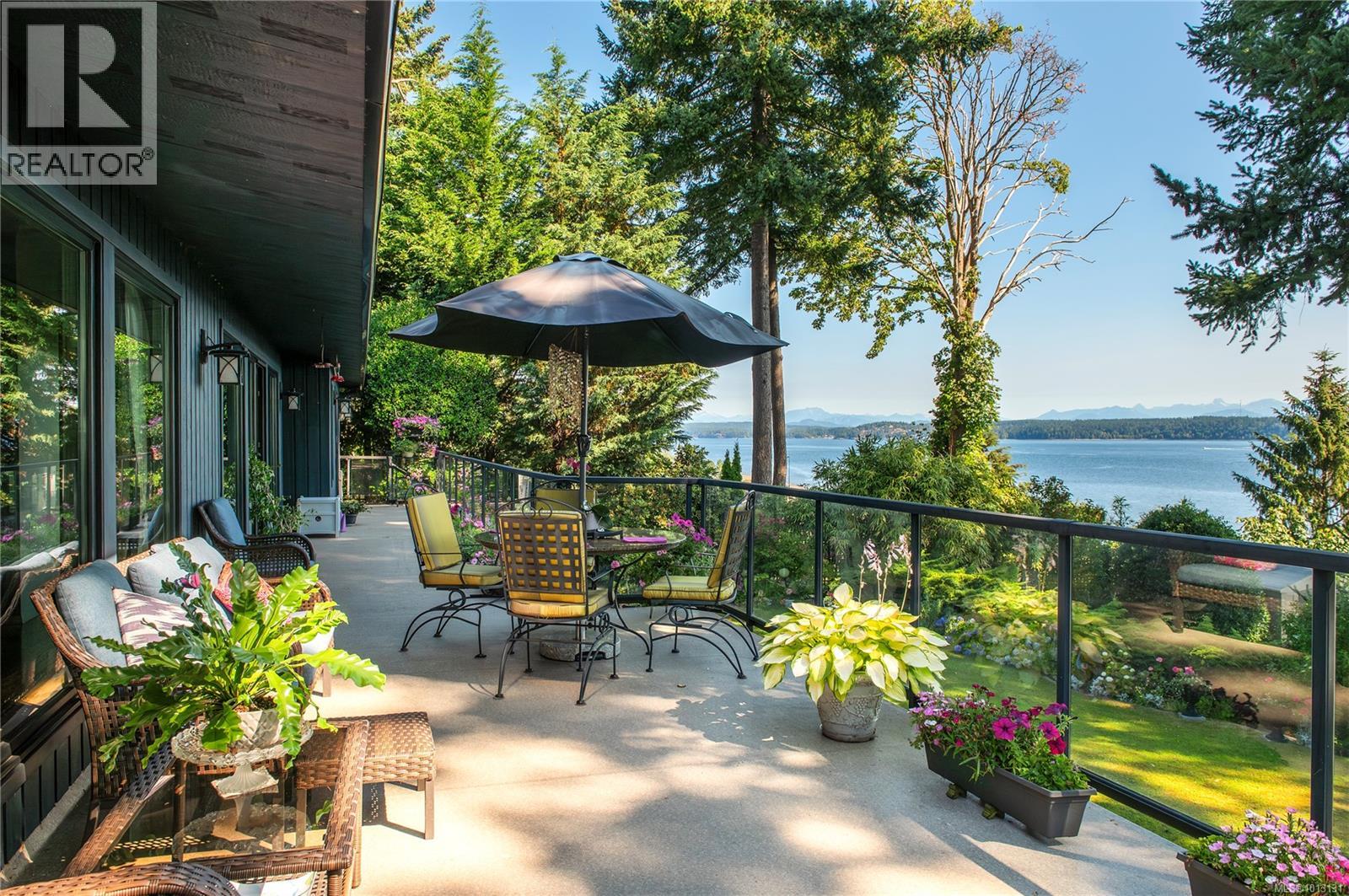 1093 Ash St, Campbell River