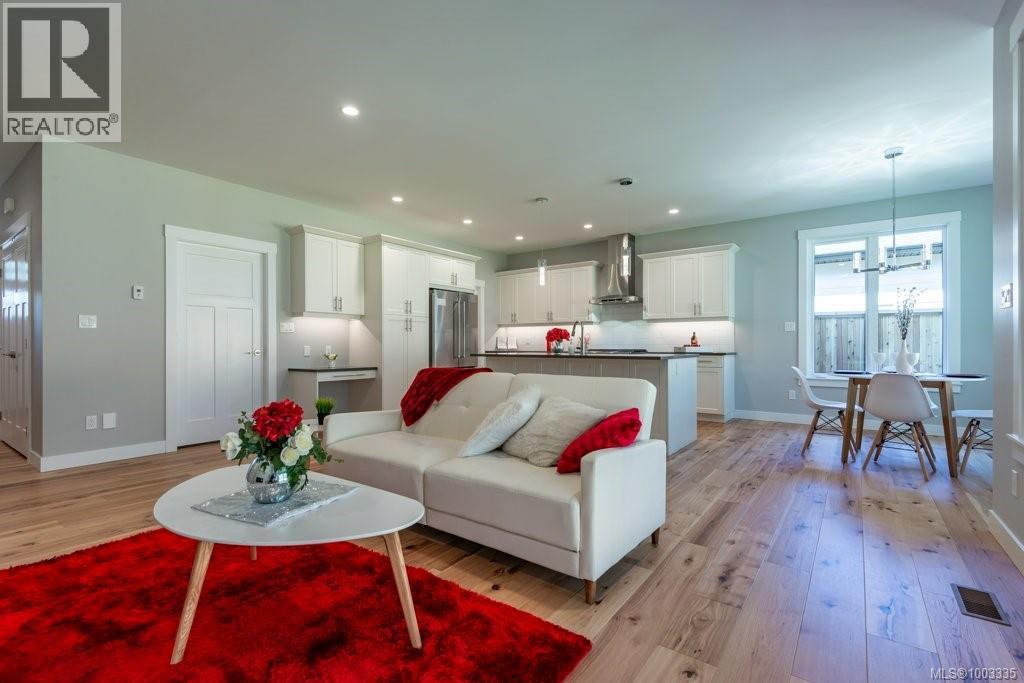 758 Sitka St, Campbell River