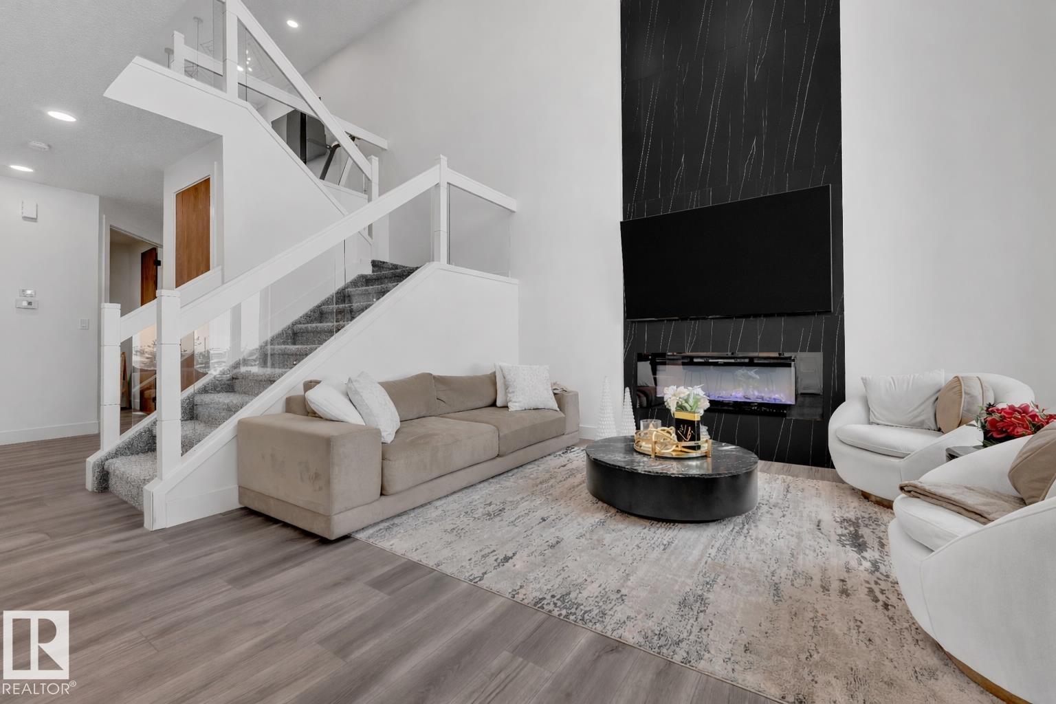 21024 128 AV NW - 10
