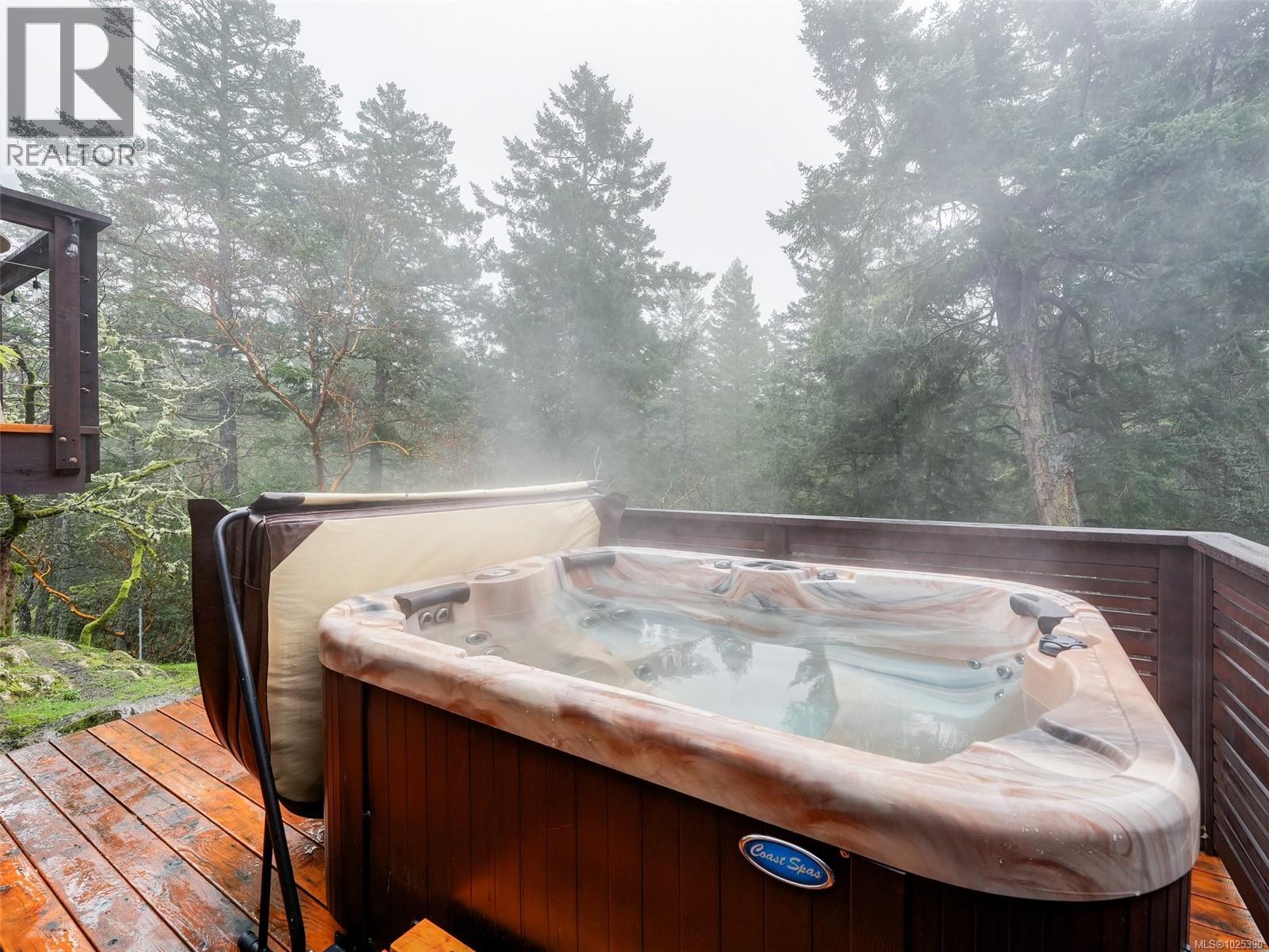 275 Moss Hill Pl, Metchosin