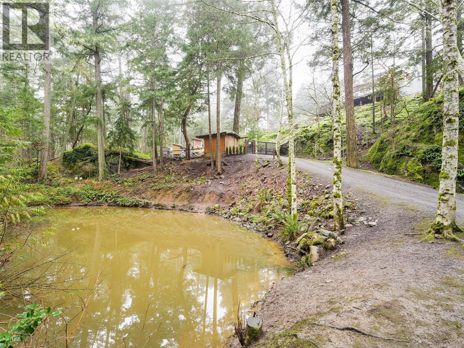 275 Moss Hill Pl, Metchosin