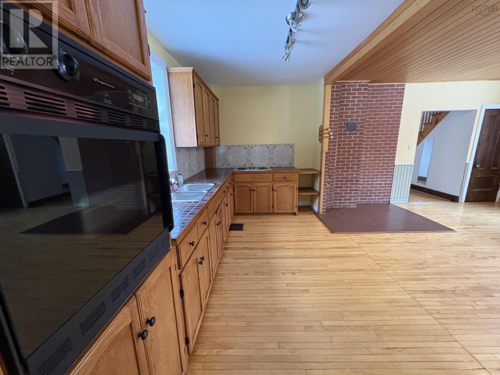 Property 12 of 43 of 5249 East River West Side Road