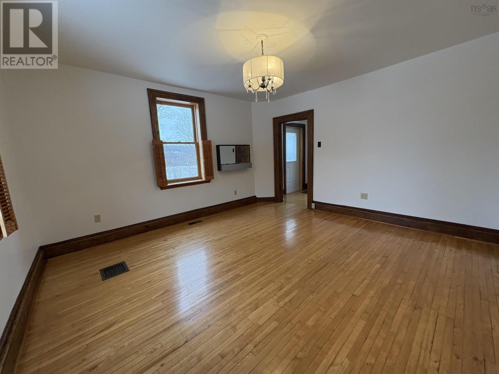 Property 19 of 43 of 5249 East River West Side Road