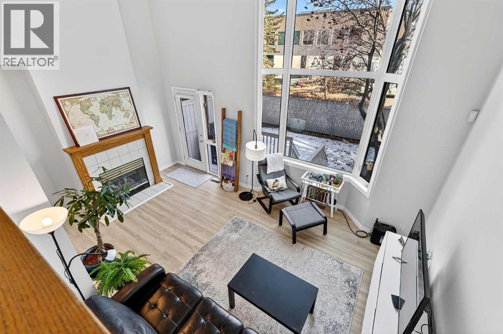 Single Family House 4 Level for Sale in  Glenbrook Villas SW Glenbrook Calgary 