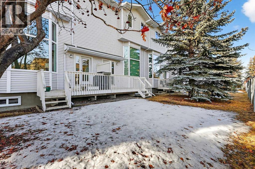 Single Family House 4 Level for Sale in  Glenbrook Villas SW Glenbrook Calgary 