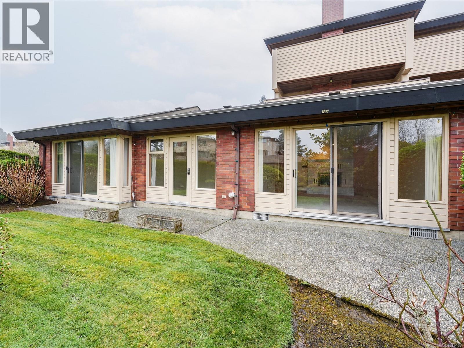 159 2345 Cedar Hill Cross Road, Oak Bay