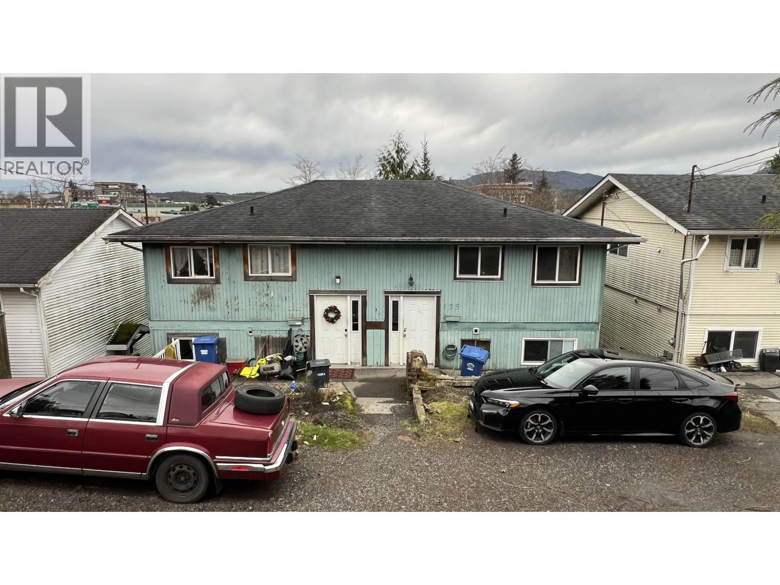 133-135 E 4TH AVENUE