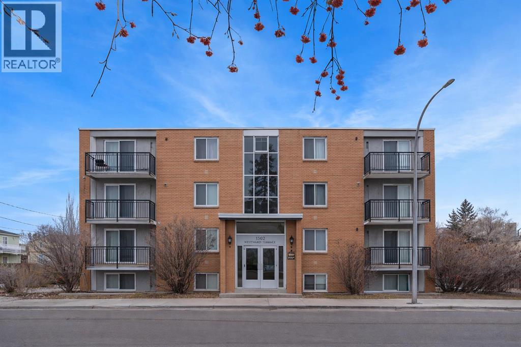 Single Family House for Sale in    Avenue SW Bankview Calgary 