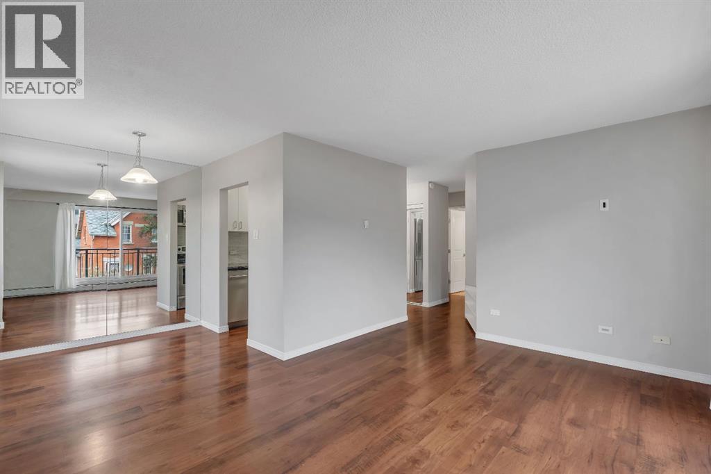 Single Family House for Sale in    Avenue SW Bankview Calgary 