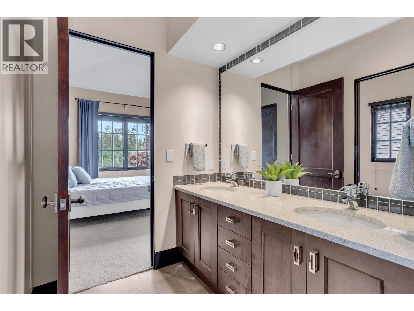 1807 ACADIA ROAD, Vancouver