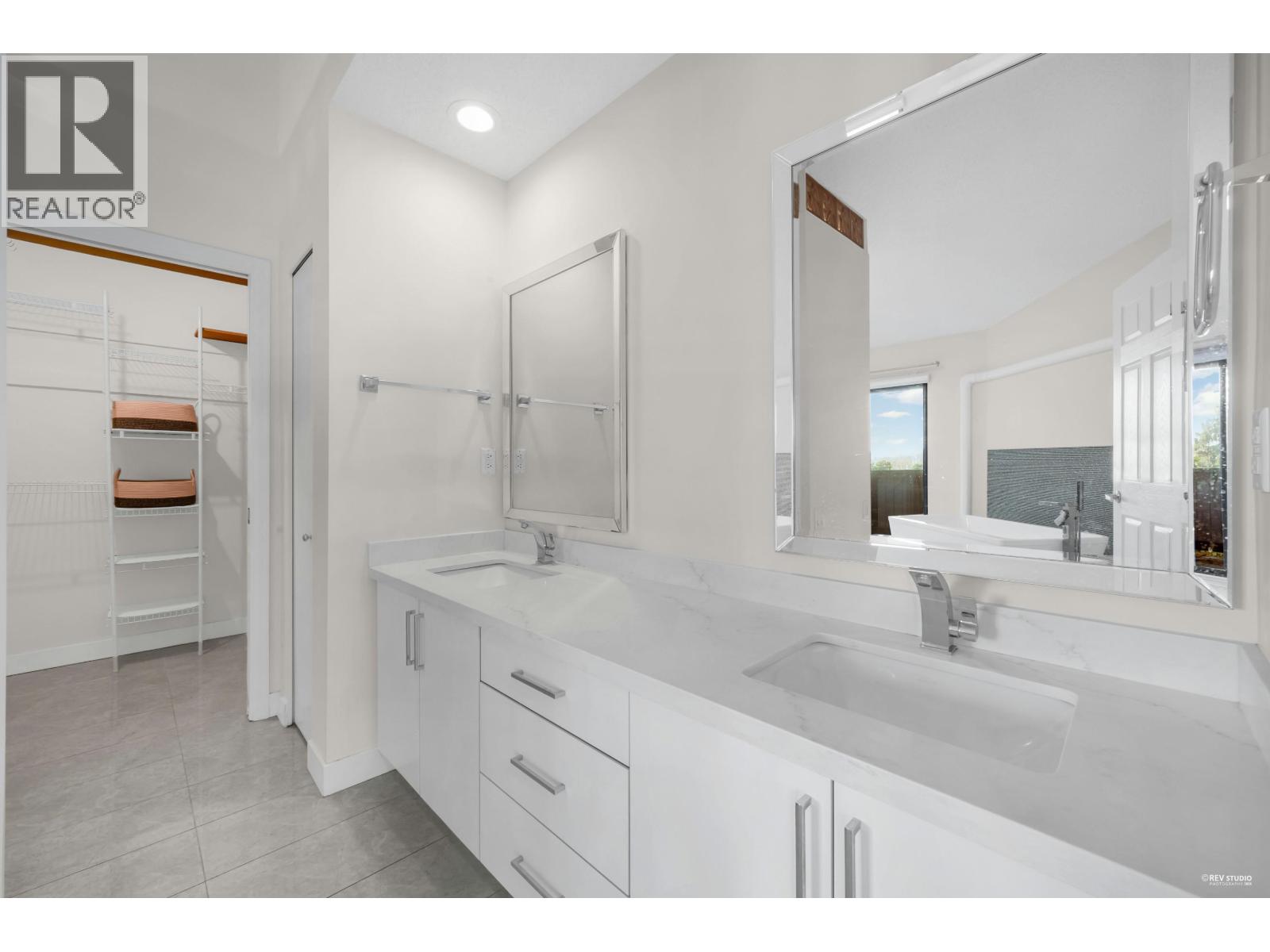 1620 NANAIMO STREET, New Westminster