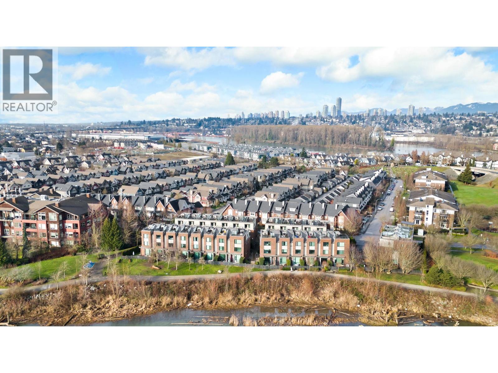 28 230 SALTER STREET, New Westminster