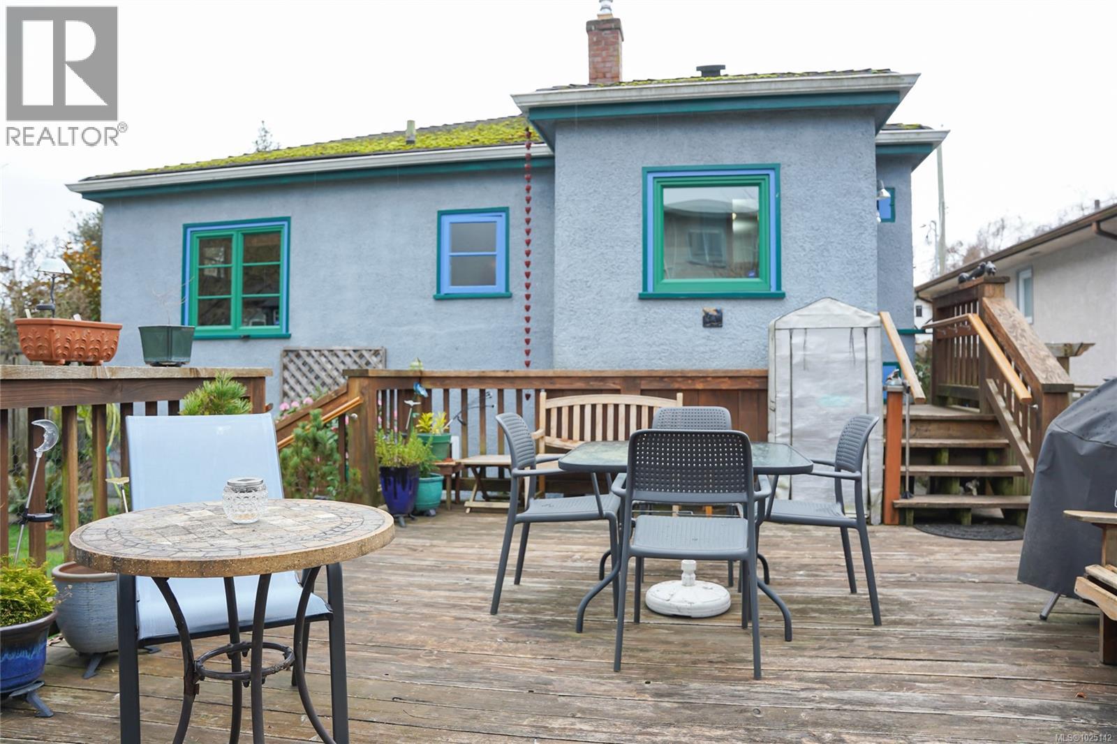  1166 Burdett Avenue, Victoria