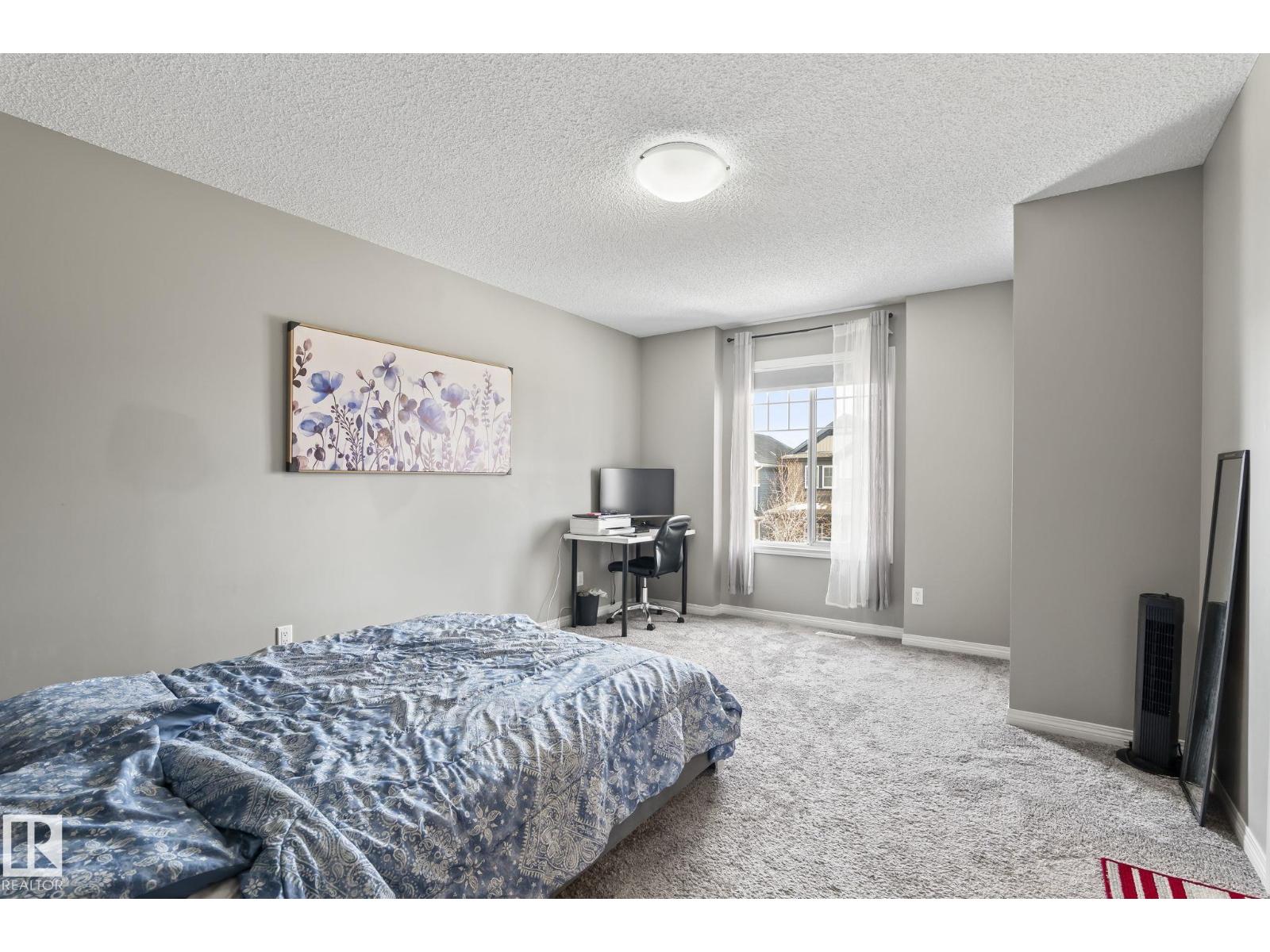 3221 CHERRY CRES SW SW - 15