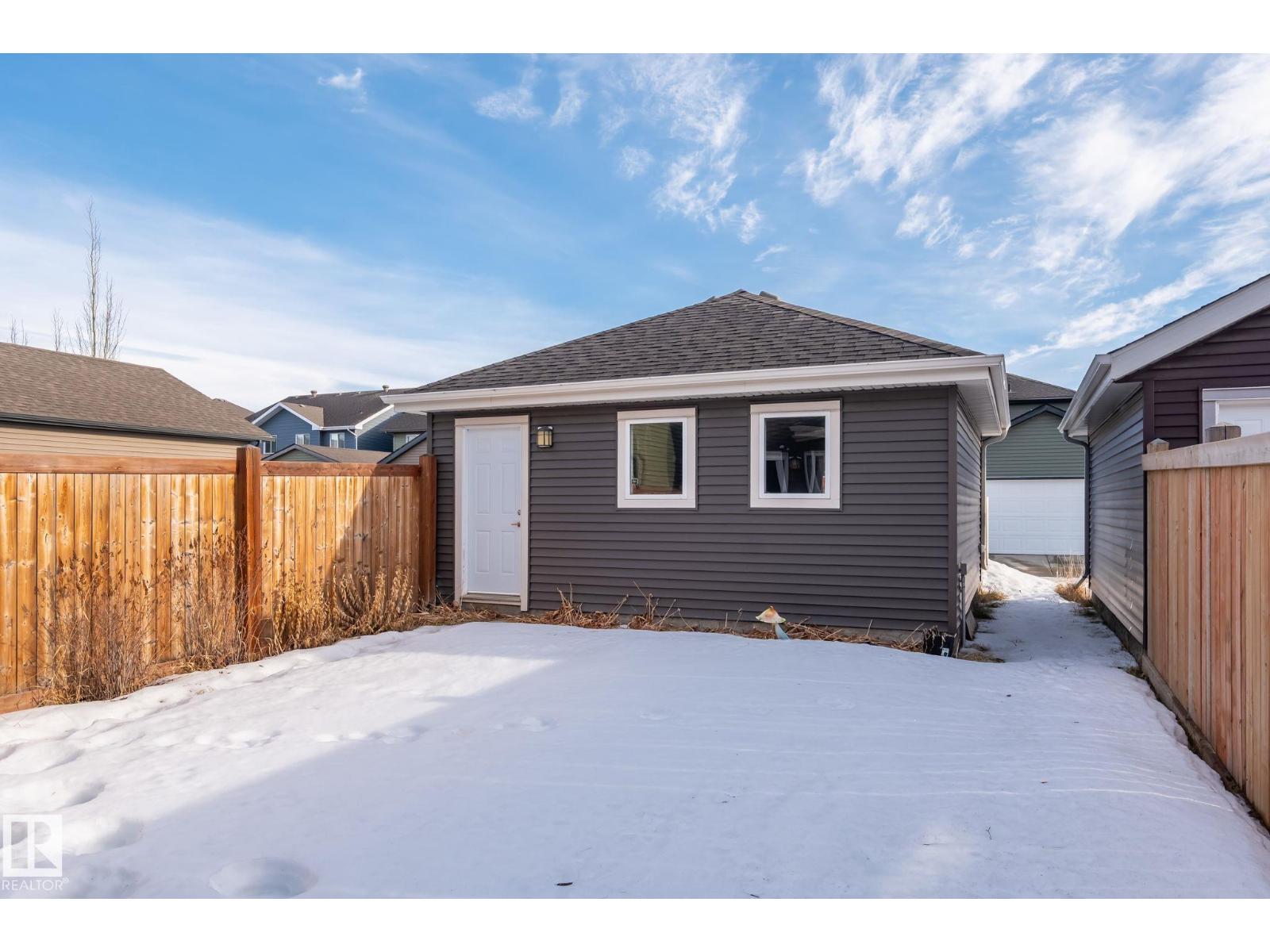 3221 CHERRY CRES SW SW - 26