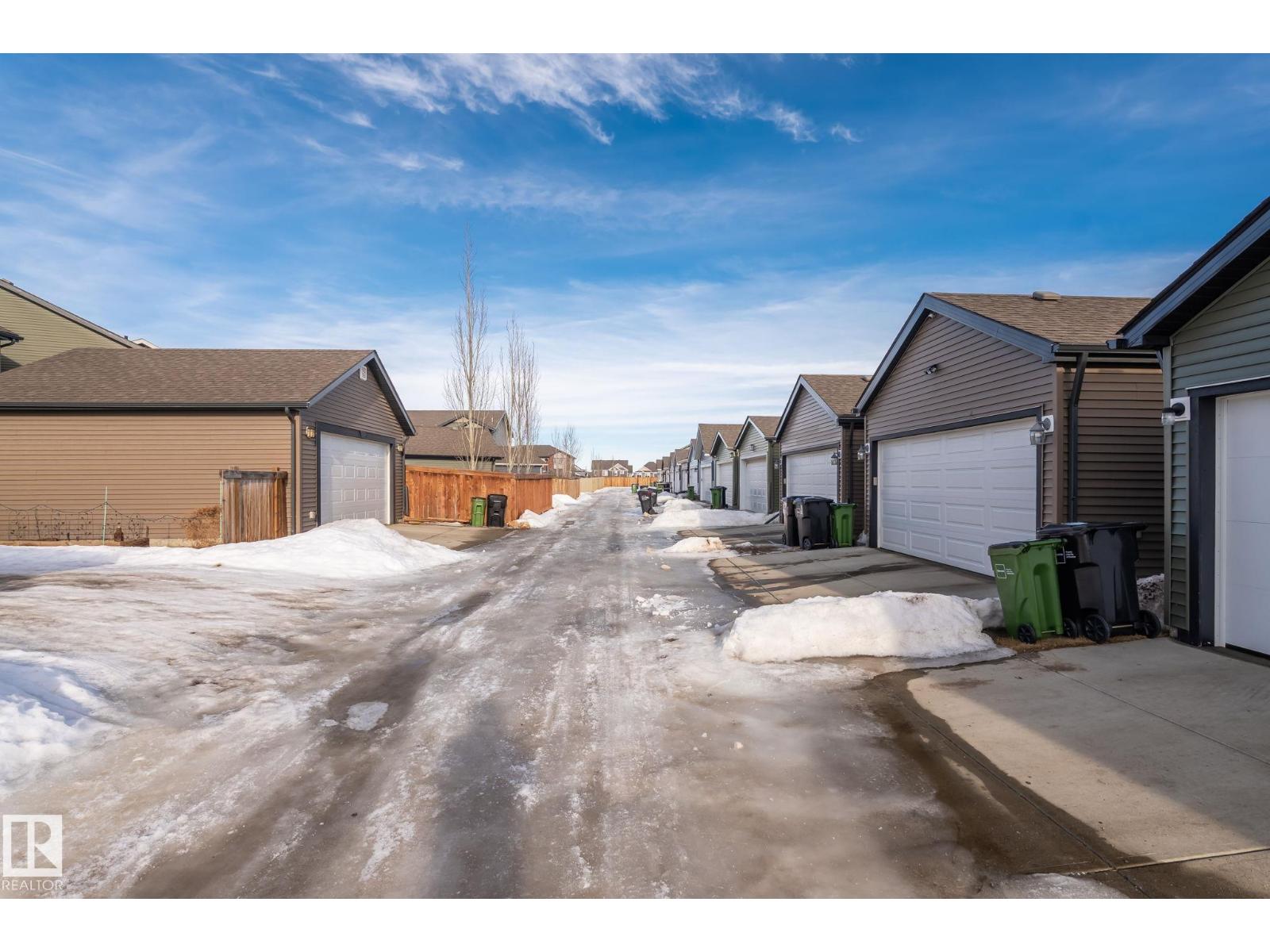 3221 CHERRY CRES SW SW - 28