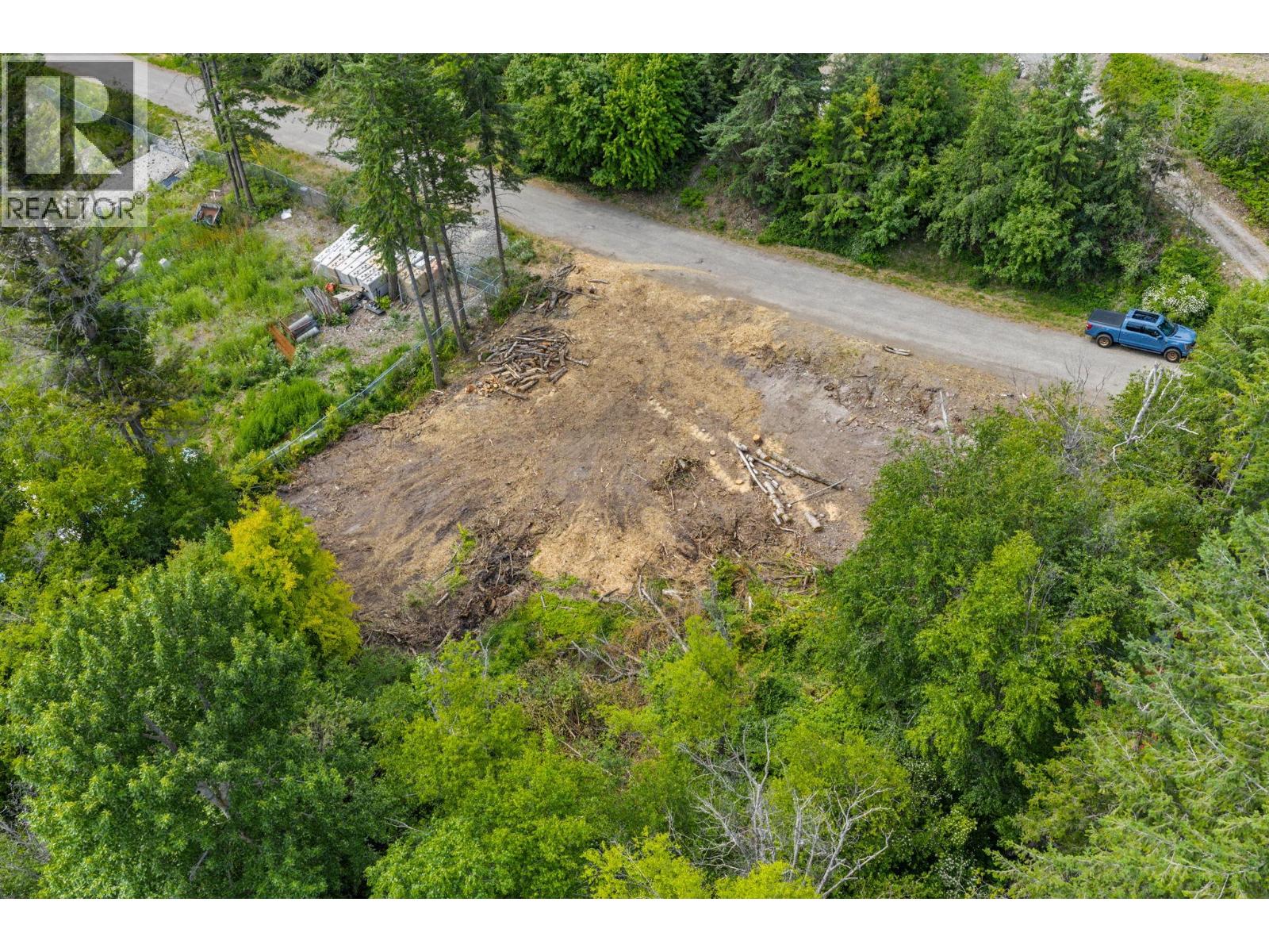  830 Balsam Road, Fintry