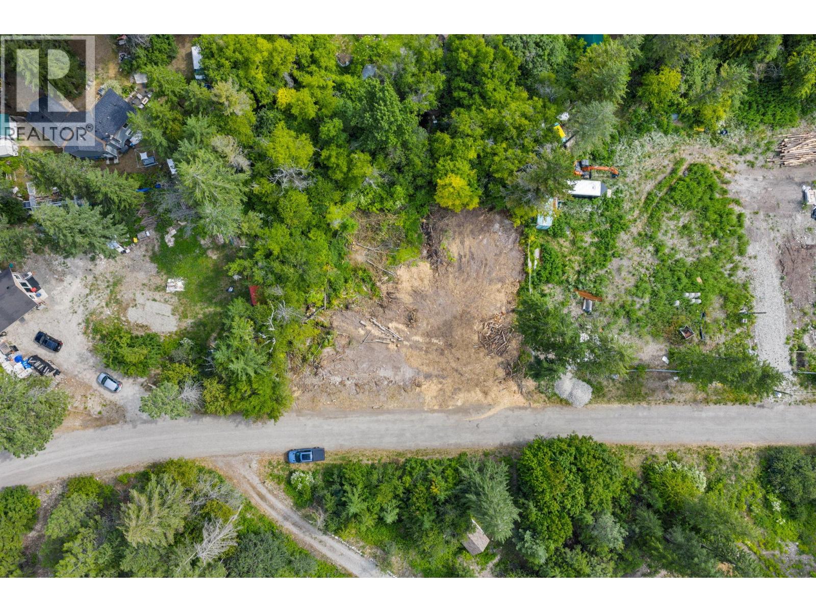  830 Balsam Road, Fintry