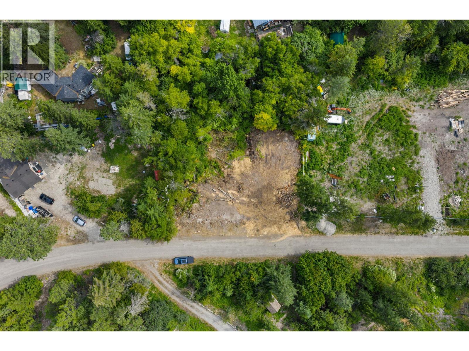  830 Balsam Road, Fintry