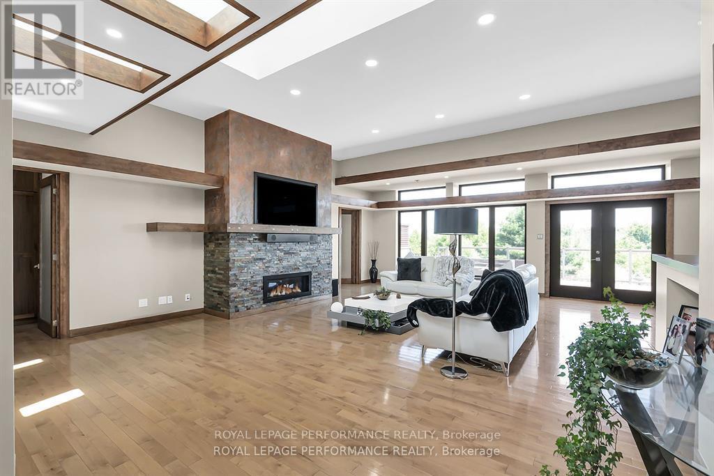 19 GEORGE PATRICK DRIVE - 7