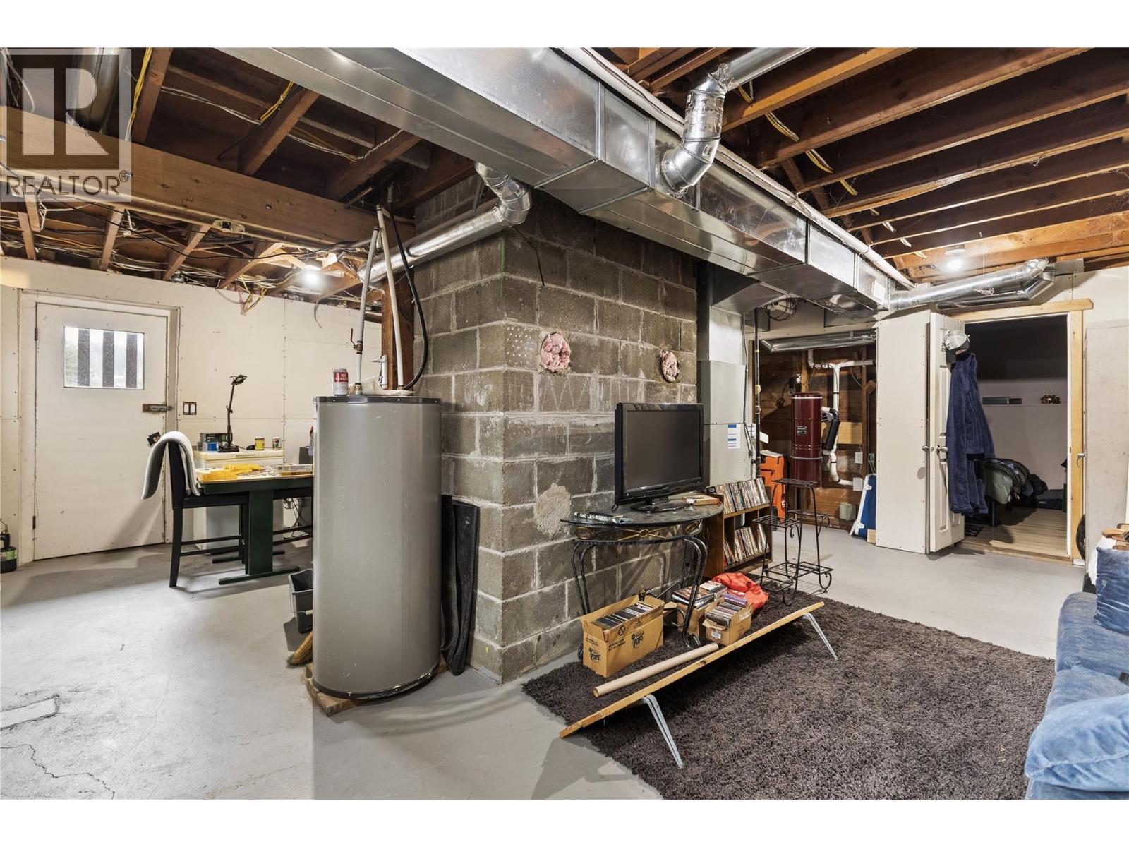 4359 BORTHWICK AVENUE - 8