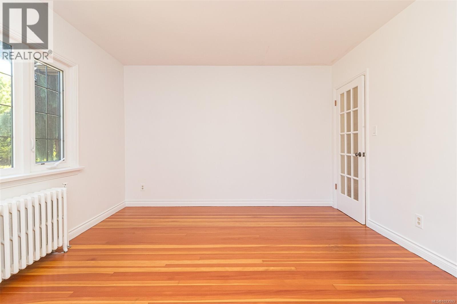  3260 Beach Drive, Oak Bay