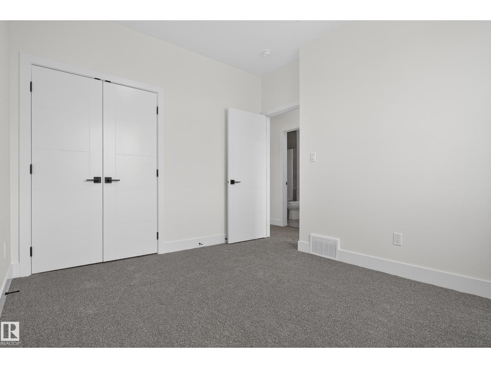 5 ROSA CR, St. Albert