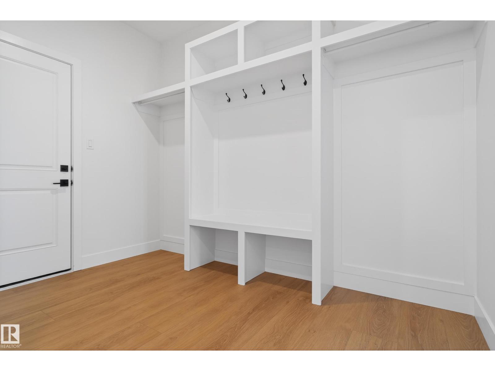 5 ROSA CR, St. Albert