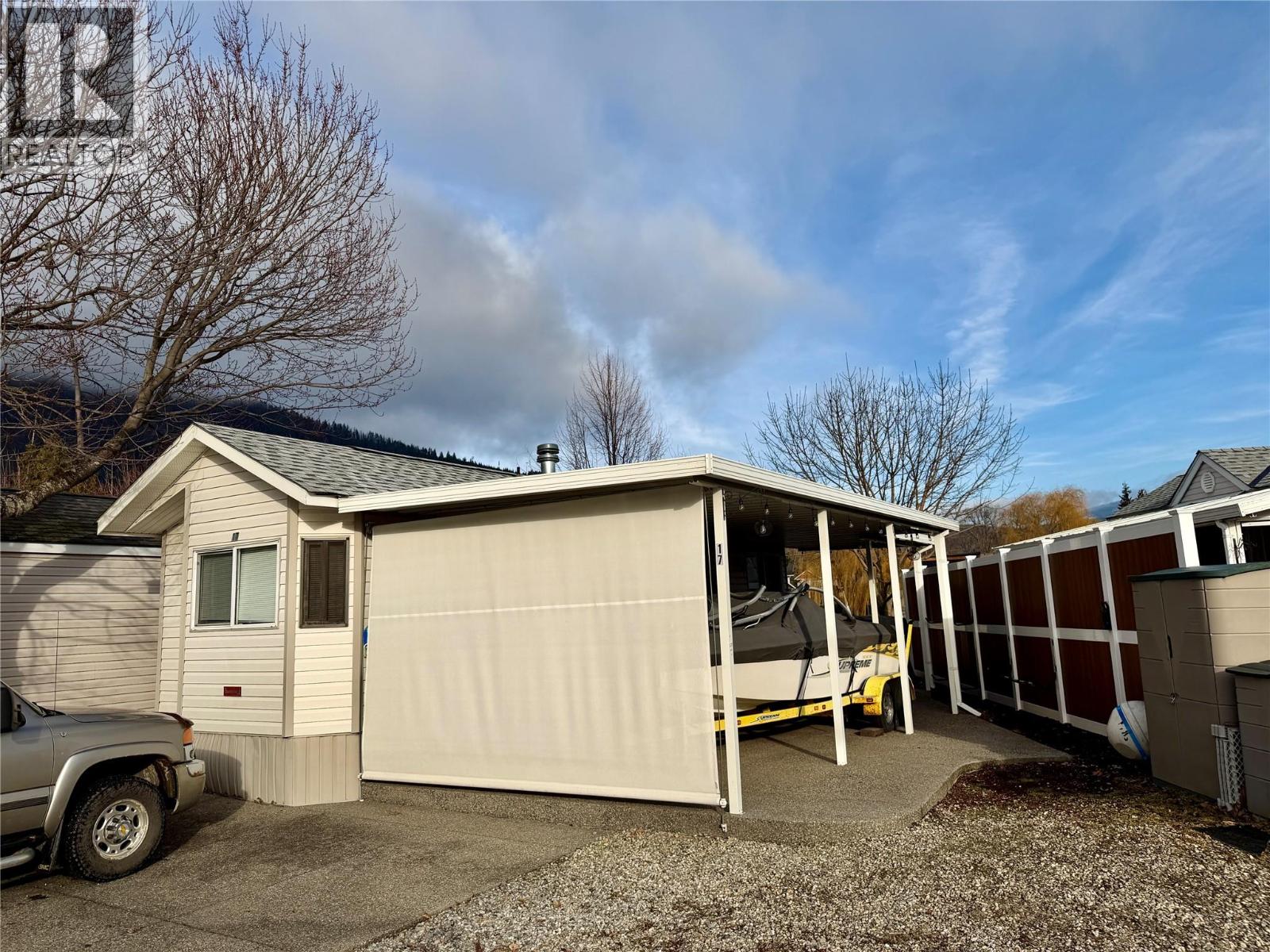 17 1455 Silver Sands Road, Sicamous